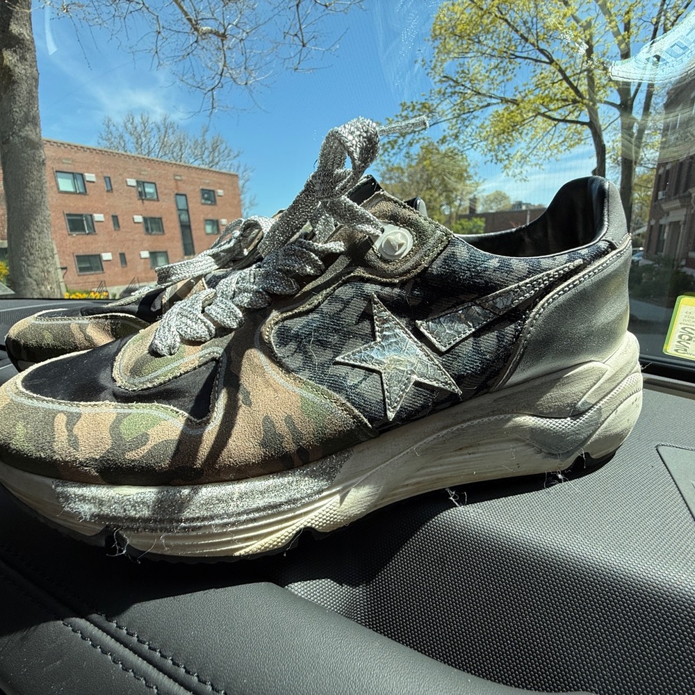 Men's Camouflage Sneakers with Star Detail